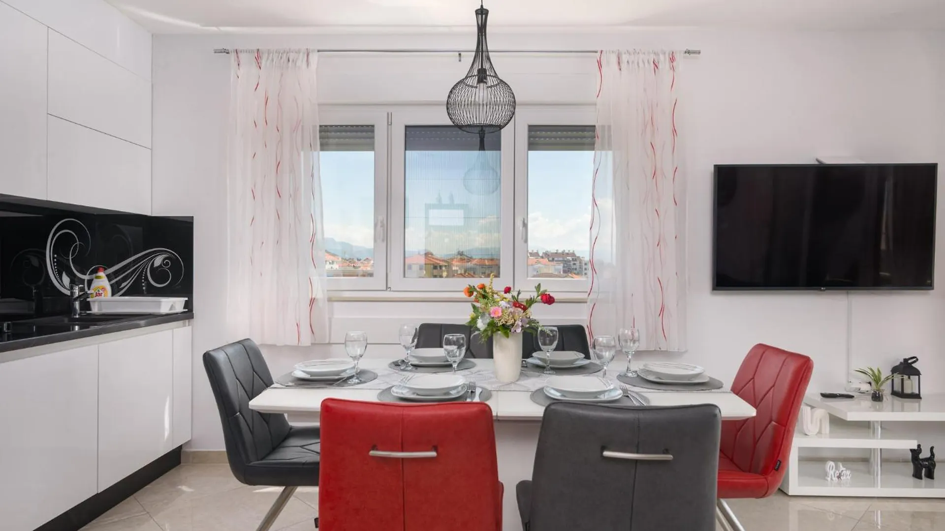 Sunset Coral Trogir - Apartment With Pool