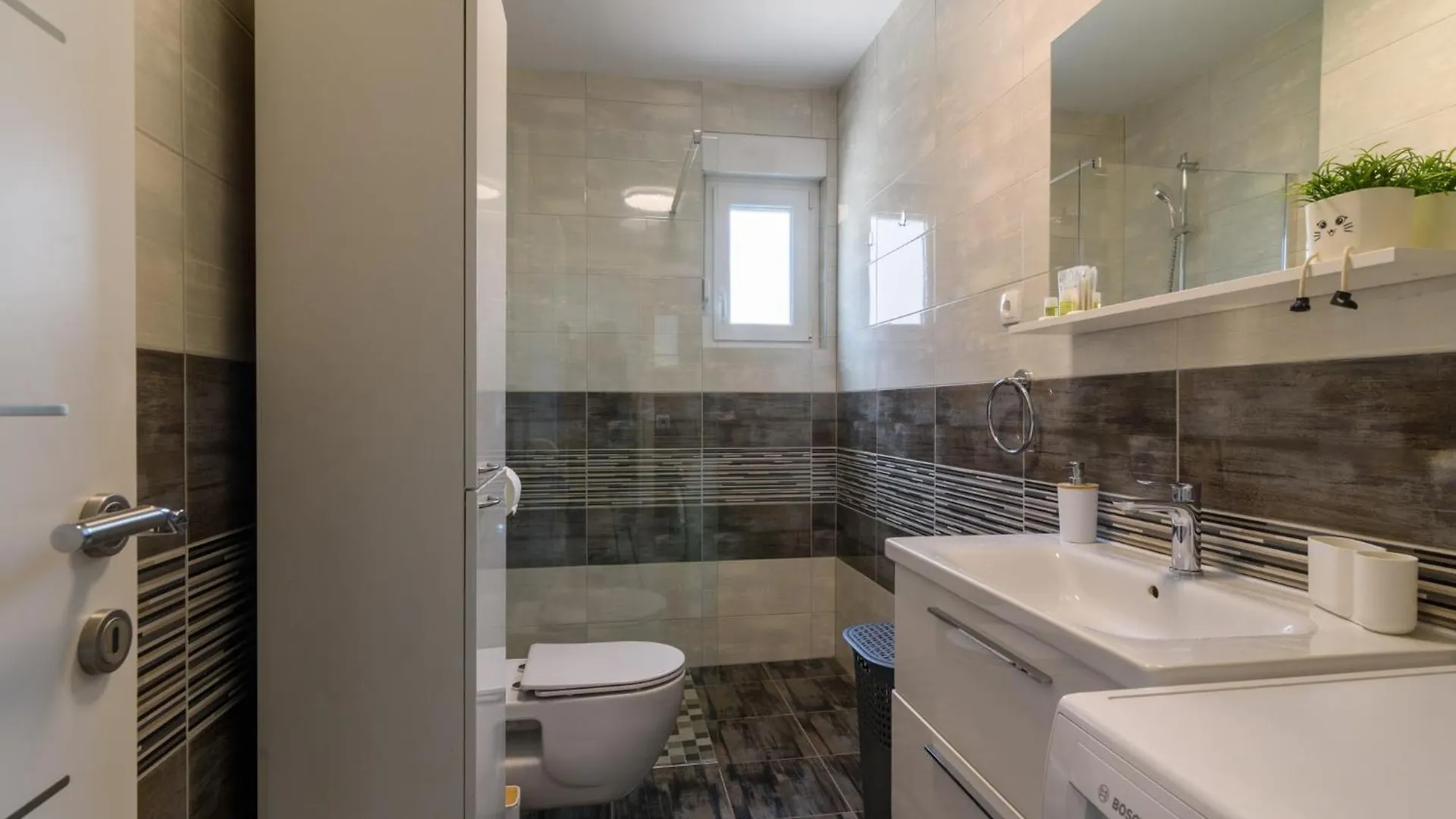 Sunset Coral Trogir - Apartment With Pool Chorwacja
