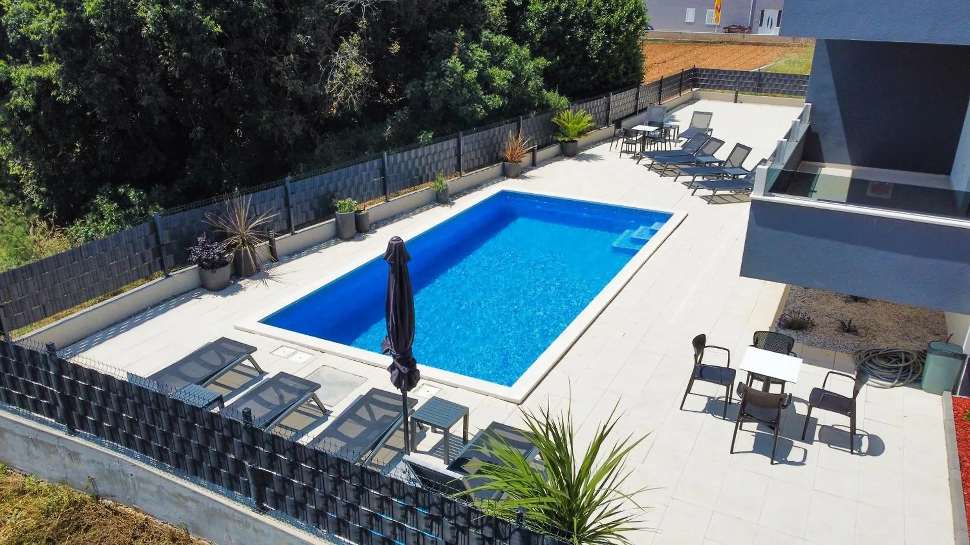 Sunset Coral Trogir - Apartment With Pool Chorwacja